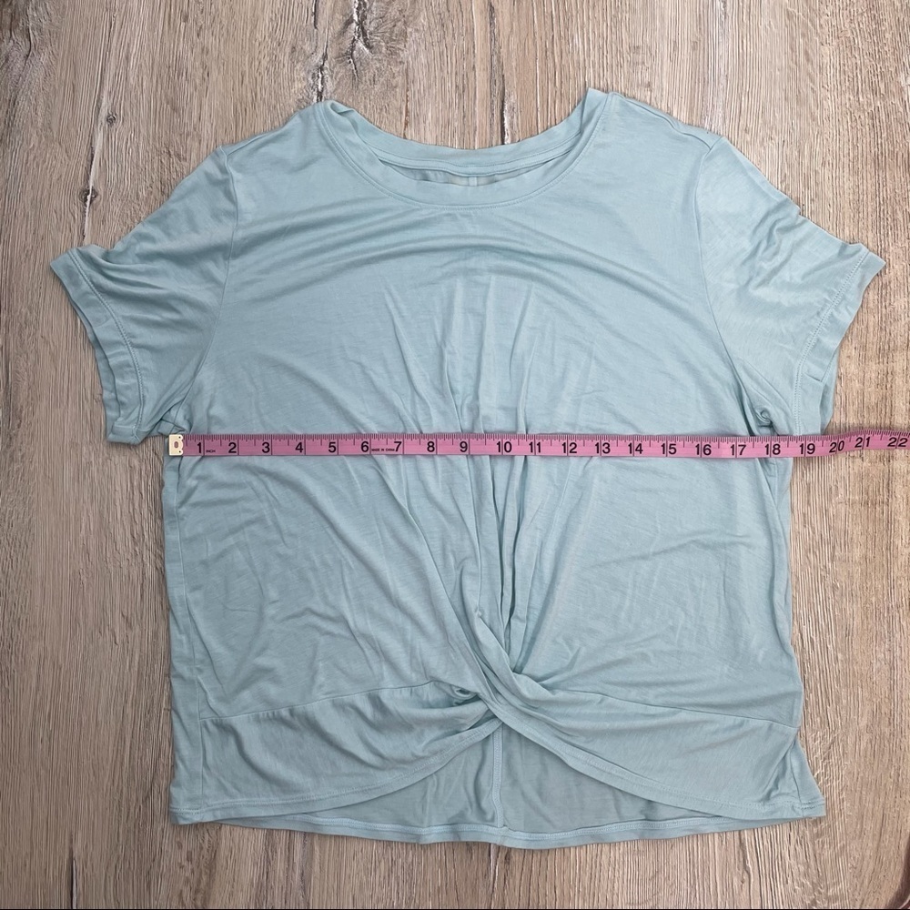 Zella Blue Short Sleeve Twist Front Top Sz Large - Picture 8 of 13